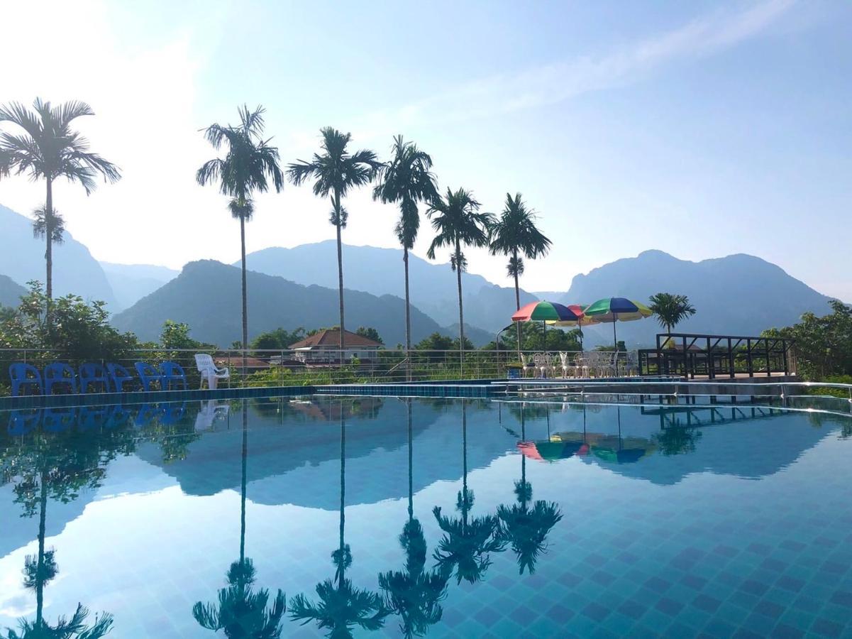 Oyo 416 Golden Nakara Resort Maesai Meszaj Kültér fotó