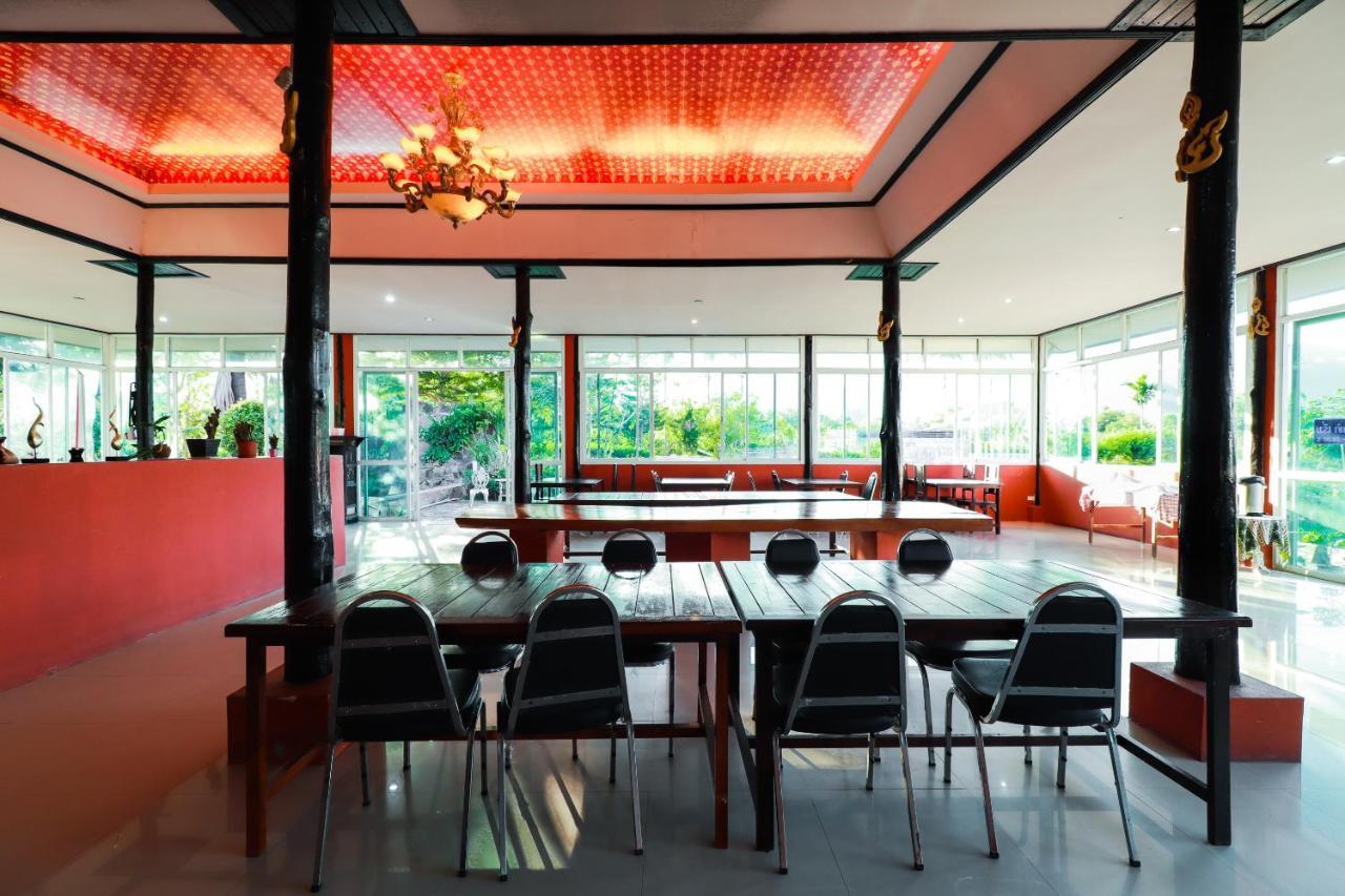 Oyo 416 Golden Nakara Resort Maesai Meszaj Kültér fotó